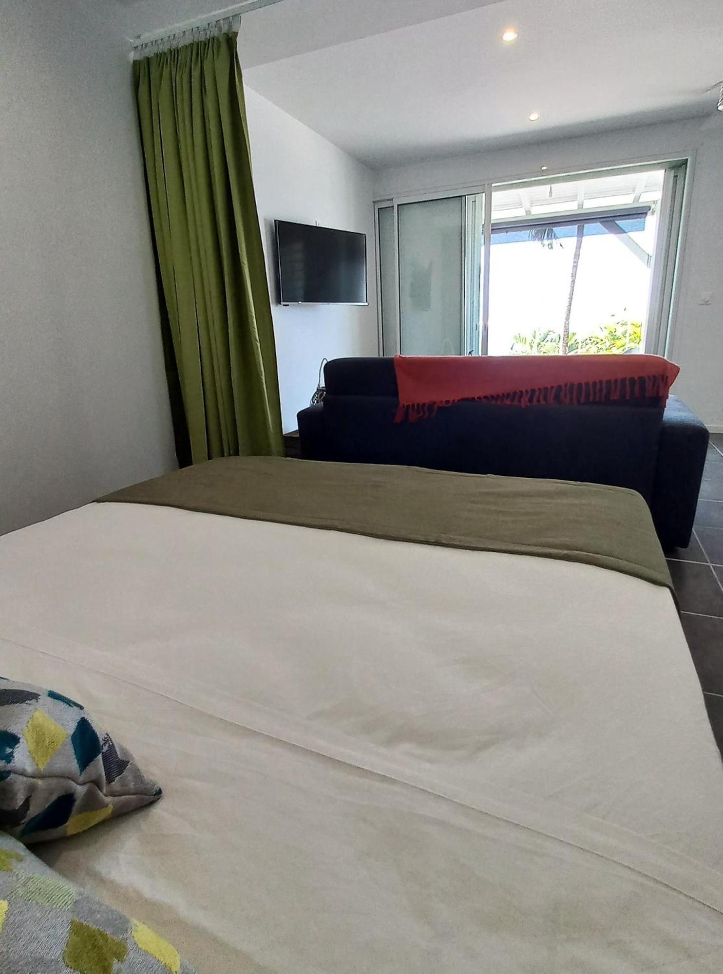 Logements Vue Mer Acces Piscine En Guadeloupe บูญองต์ ภายนอก รูปภาพ