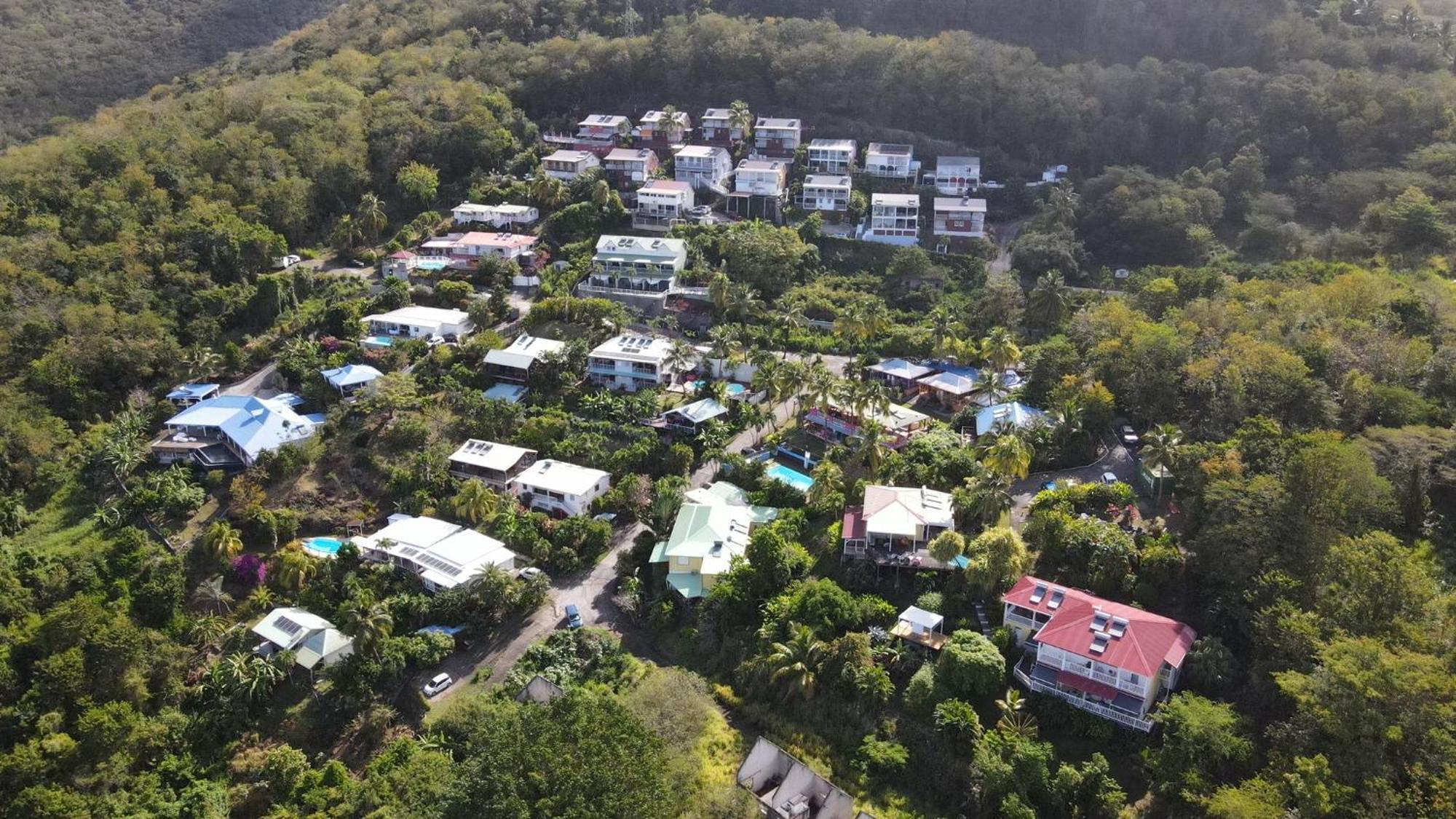 Logements Vue Mer Acces Piscine En Guadeloupe บูญองต์ ภายนอก รูปภาพ