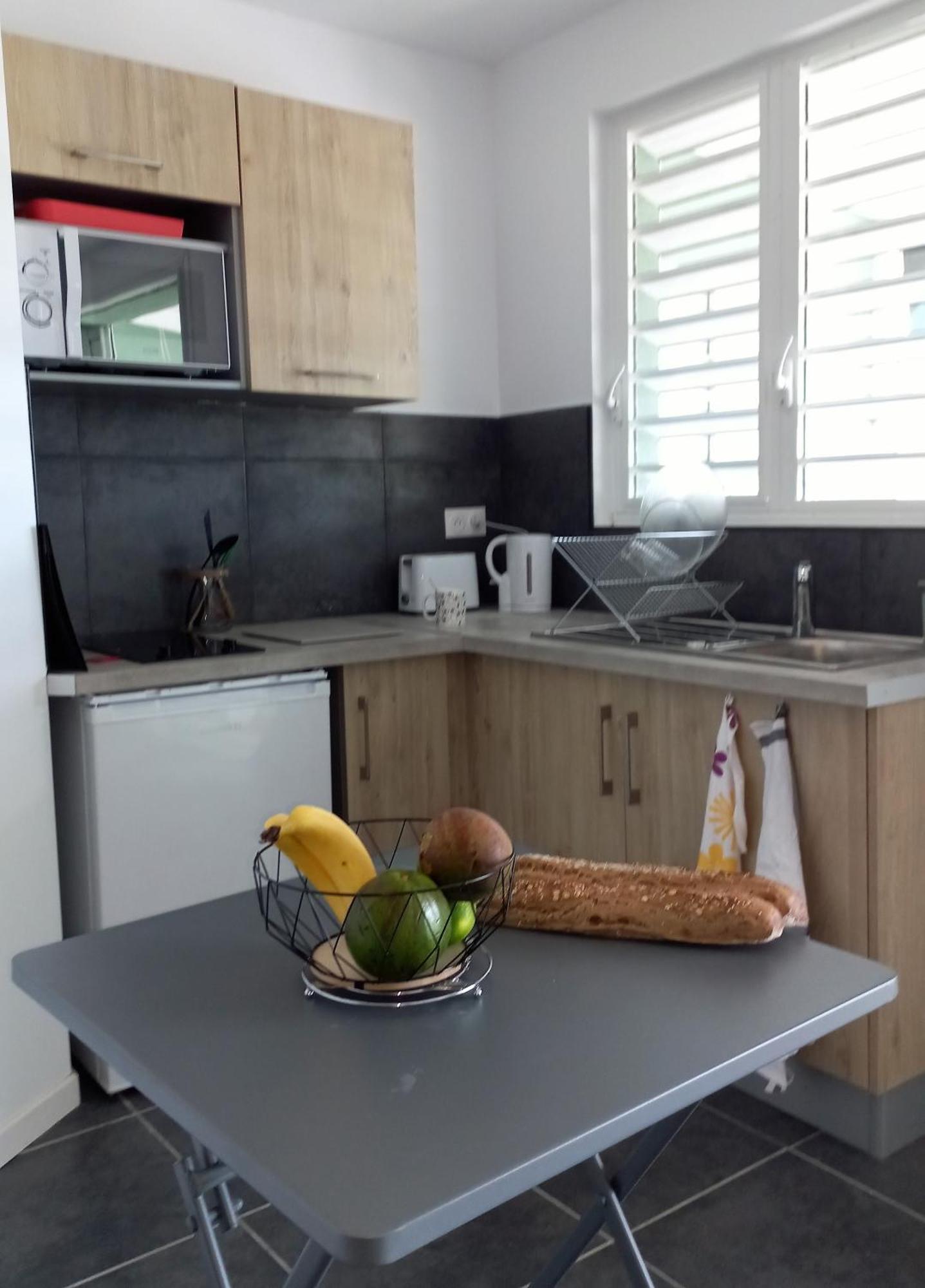Logements Vue Mer Acces Piscine En Guadeloupe บูญองต์ ภายนอก รูปภาพ